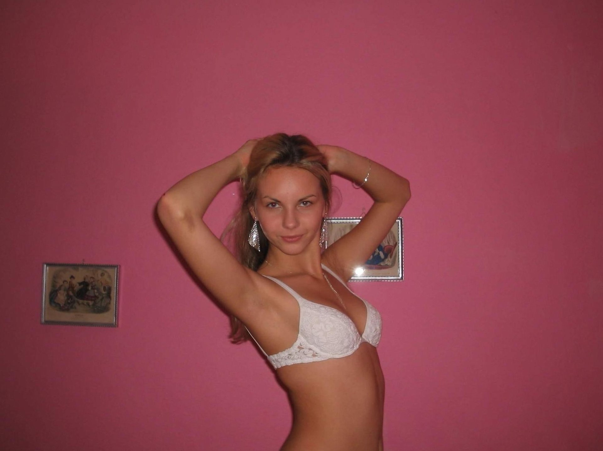 LangfeuchtBlond aus Zürich,Schweiz